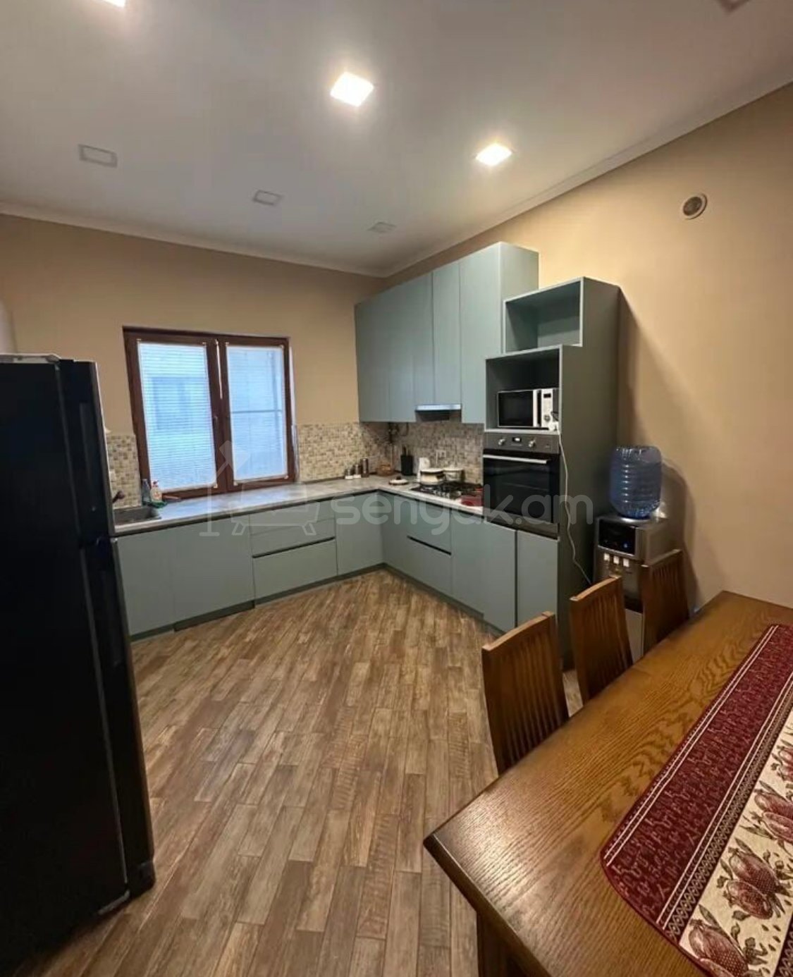 4 Սենյականոց Սեփական Տուն, 120քմ, Կապիտալ Վերանորոգված, Կահավորված