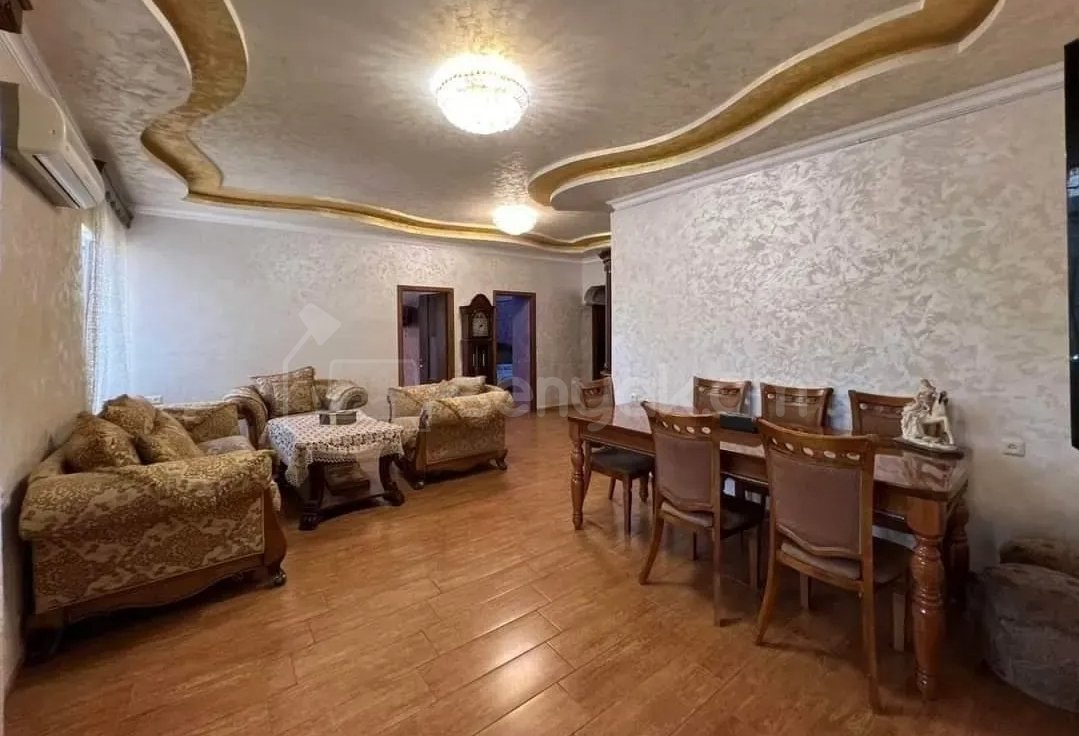 3 Սենյականոց Սեփական Տուն, 250քմ, Կապիտալ Վերանորոգված, Կահավորված, Ավտոտնակով