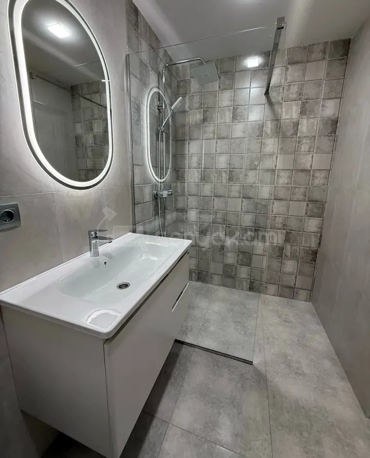 2 Սենյականոց Բնակարան Քարե Շենքում, 45քմ, 3/5 հարկ, Կապիտալ Վերանորոգված