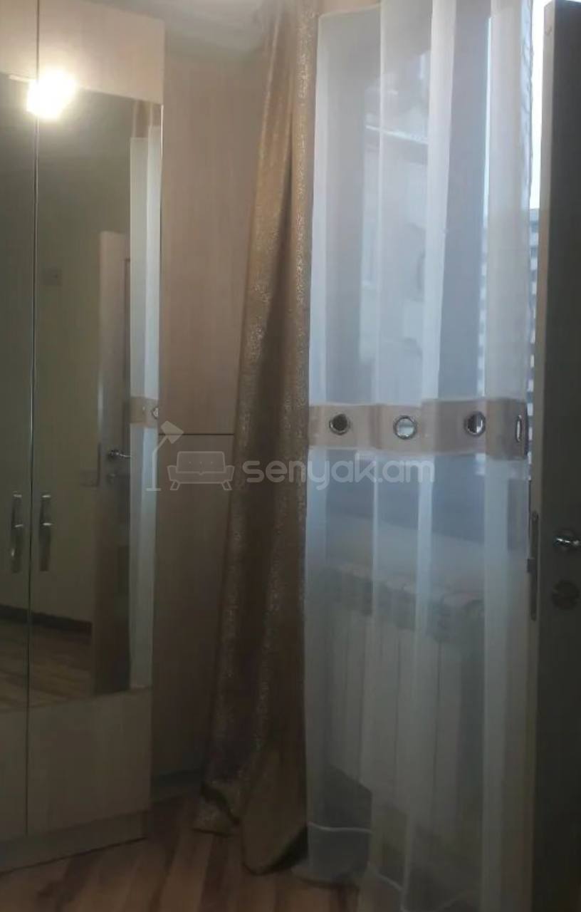 2 Սենյականոց Բնակարան, 42քմ, 5/12 հարկ, Կապիտալ Վերանորոգված, Կահավորված