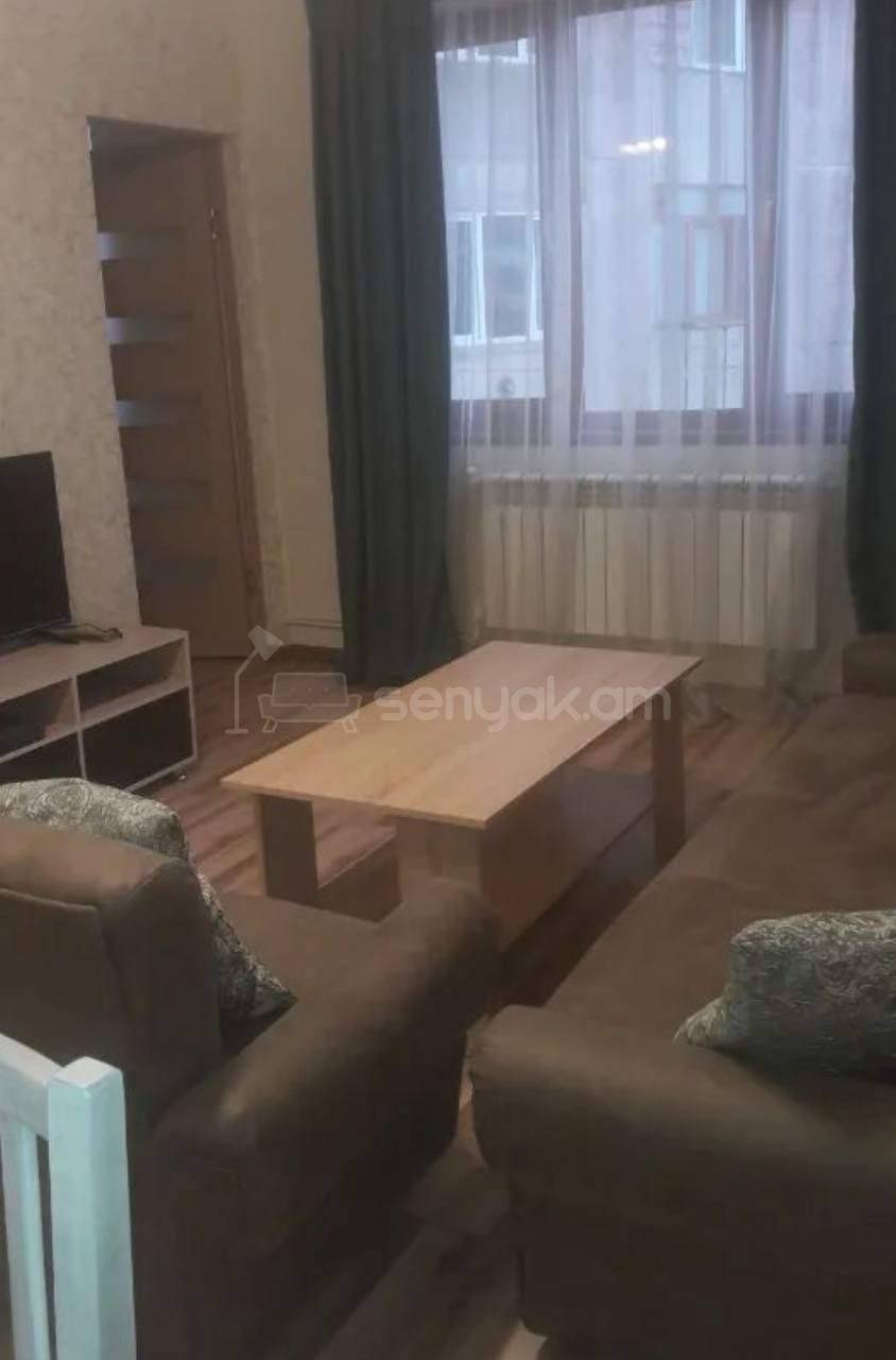2 Սենյականոց Բնակարան, 42քմ, 5/12 հարկ, Կապիտալ Վերանորոգված, Կահավորված
