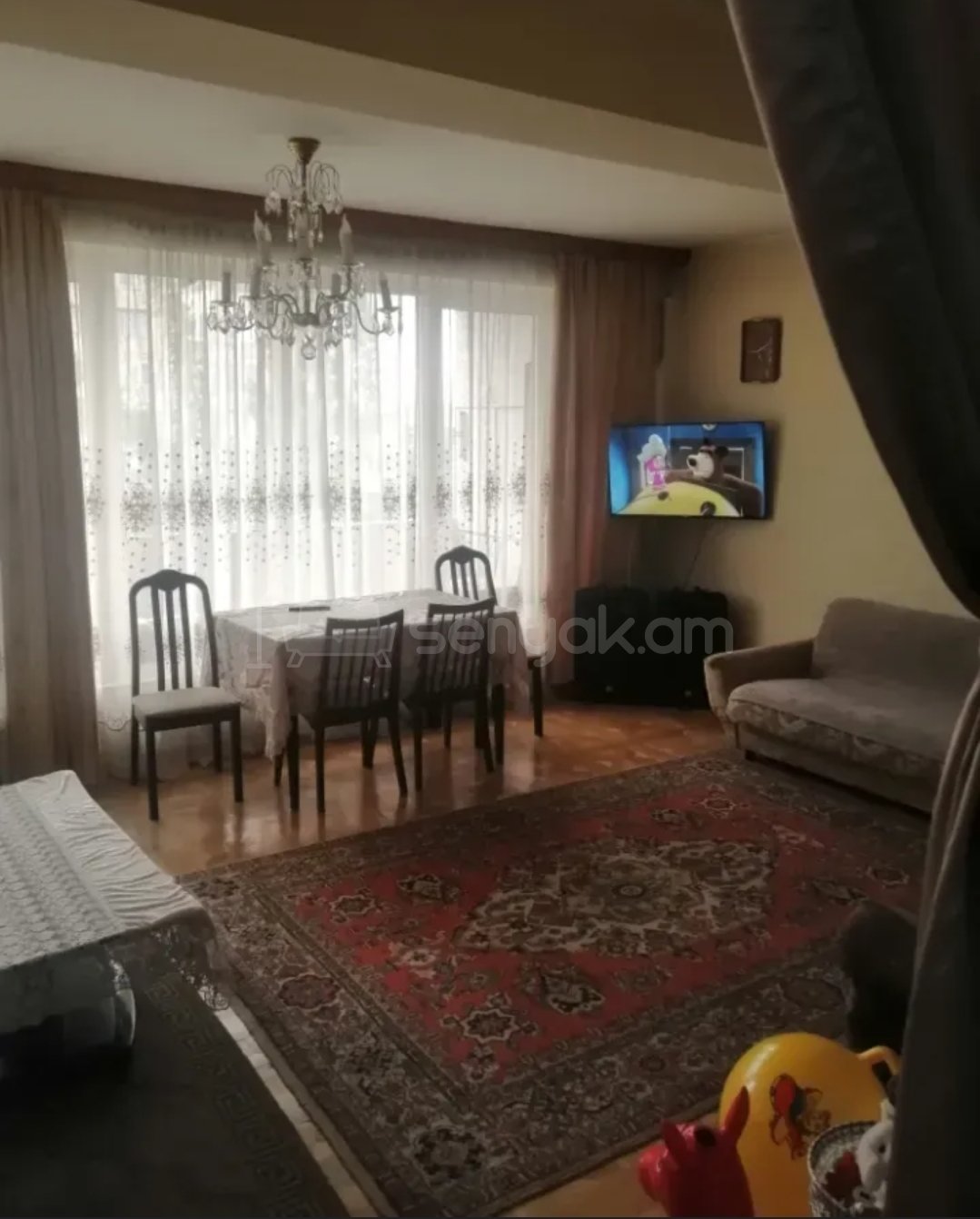 3 Սենյականոց Բնակարան Քարե Շենքում, 106քմ, 4/5 հարկ, Նորմալ Վիճակում