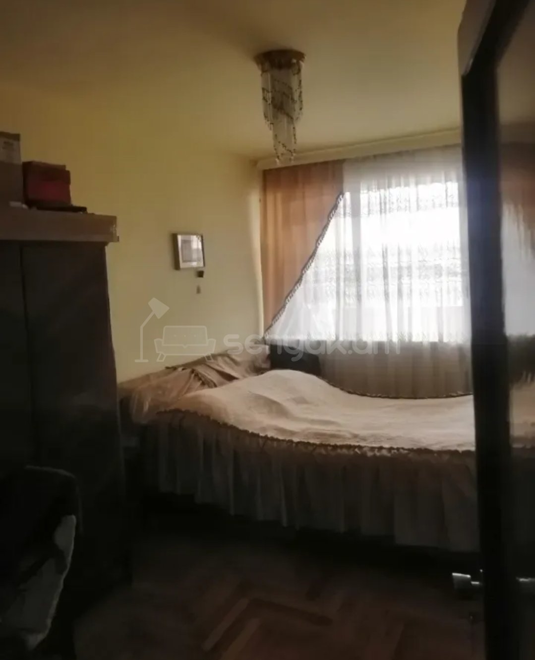 3 Սենյականոց Բնակարան Քարե Շենքում, 106քմ, 4/5 հարկ, Նորմալ Վիճակում