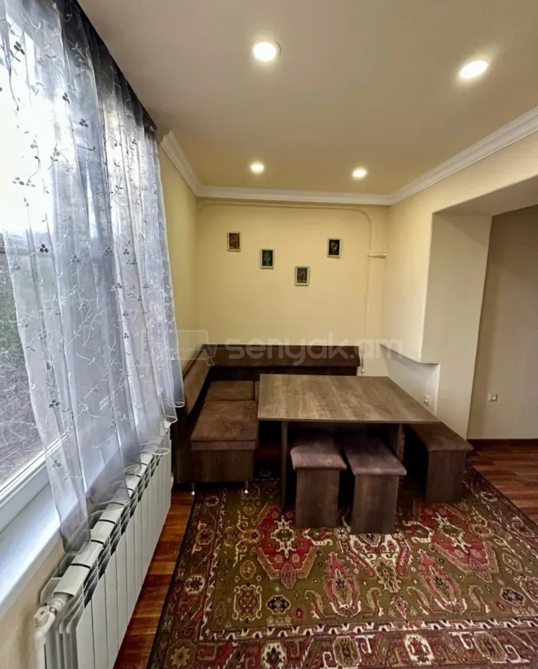 3 Սենյականոց Բնակարան Քարե Շենքում, 72քմ, 4/5 հարկ, Կապիտալ Վերանորոգված, Կահավորված, Արևկող