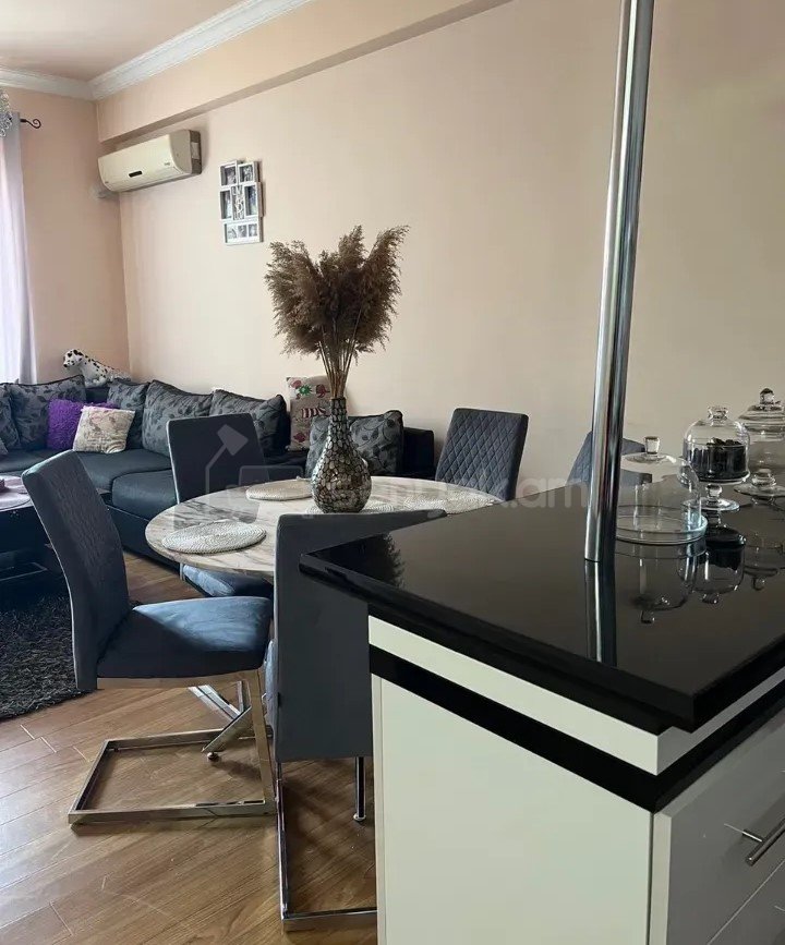 3 Սենյականոց Բնակարան Նորակառույցում, 94քմ, 11/14 հարկ, Կապիտալ Վերանորոգված