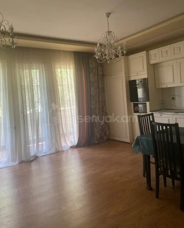 4 Սենյականոց Բնակարան, 98քմ, 2/9 հարկ, Կապիտալ Վերանորոգված