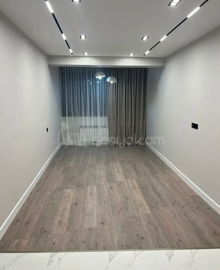 2 Սենյականոց Բնակարան Քարե Շենքում, 47քմ, 3/5 հարկ, Կապիտալ Վերանորոգված