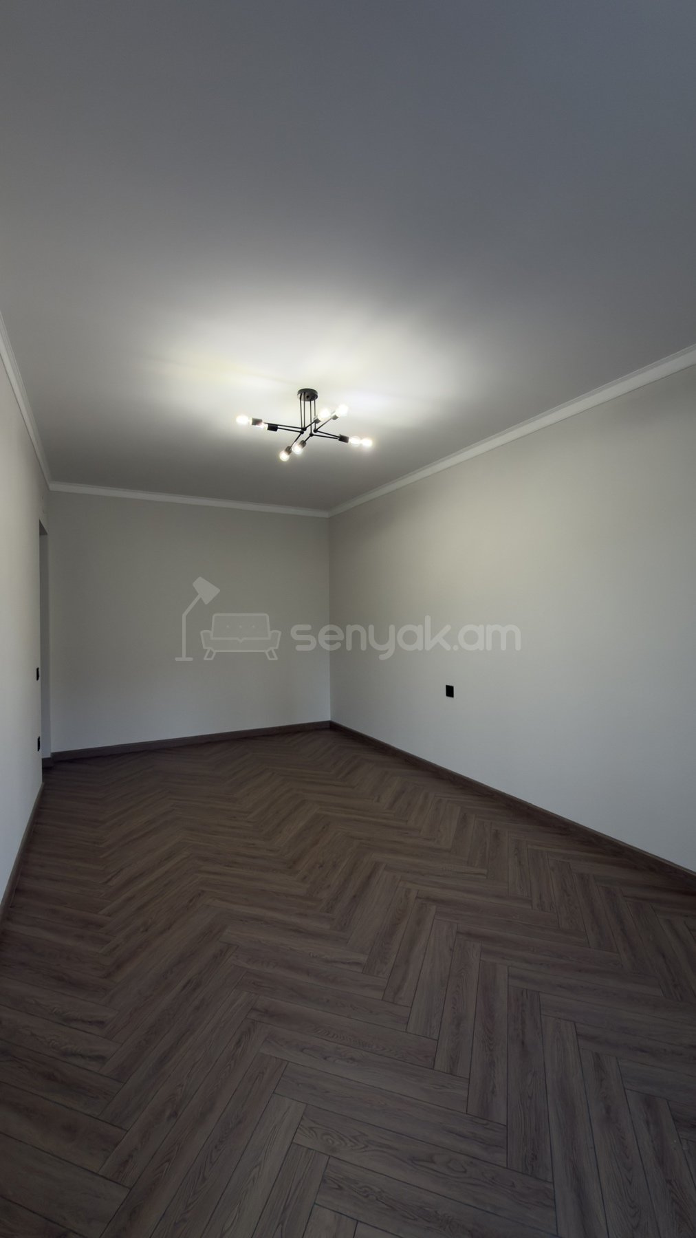 3 Սենյականոց Բնակարան Քարե Շենքում, 66քմ, 3/5 հարկ, Դիզայներական Վերանորոգված
