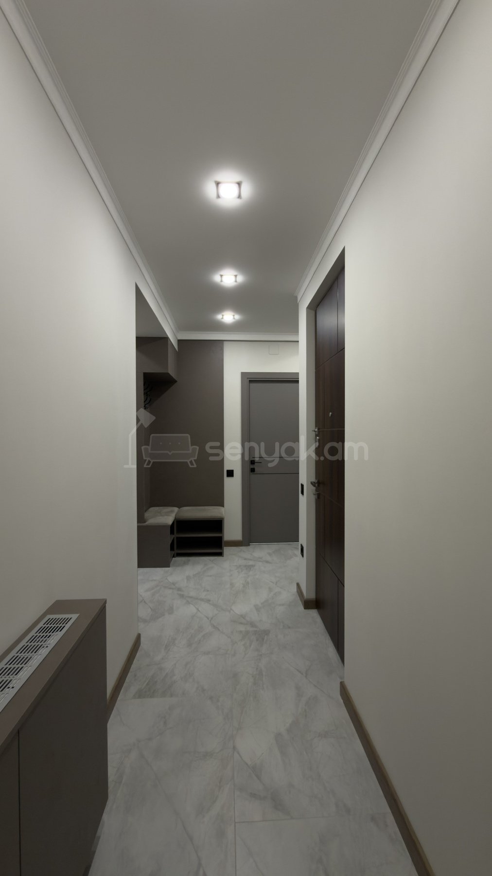 3 Սենյականոց Բնակարան Քարե Շենքում, 66քմ, 3/5 հարկ, Դիզայներական Վերանորոգված