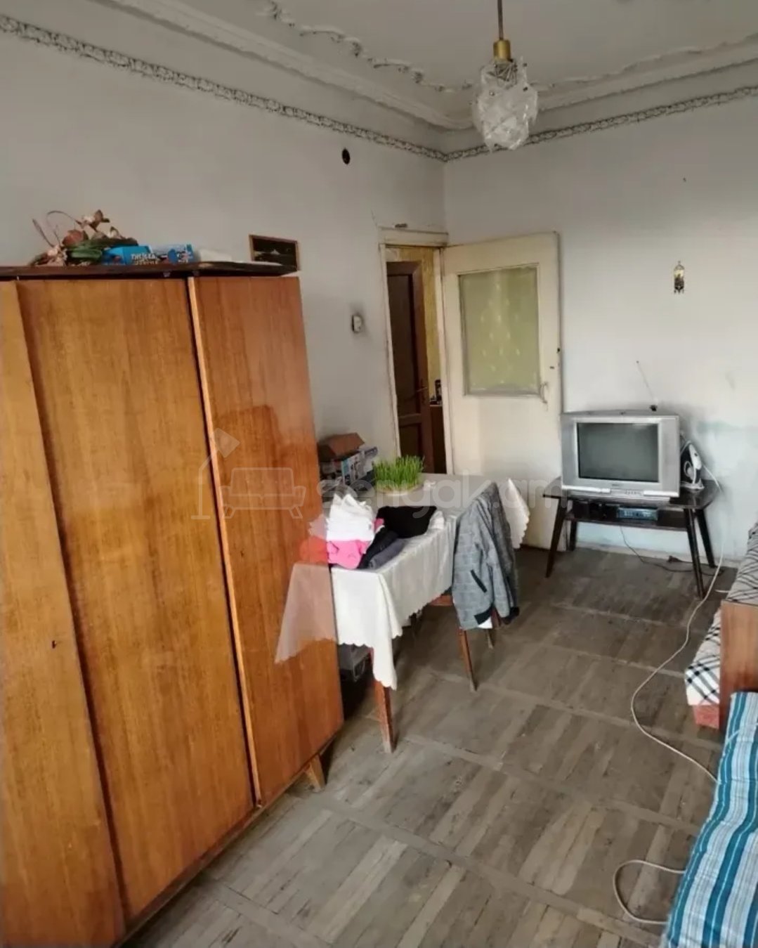 3 Սենյականոց Բնակարան Քարե Շենքում, 76քմ, 5/5 հարկ, Պետական Վիճակում