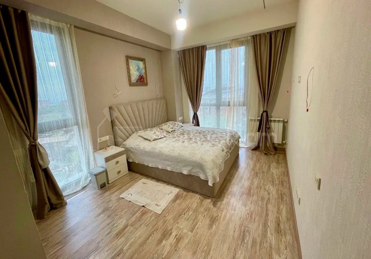 4 Սենյականոց Բնակարան Նորակառույցում, 105քմ, 10/18 հարկ, Կապիտալ Վերանորոգված