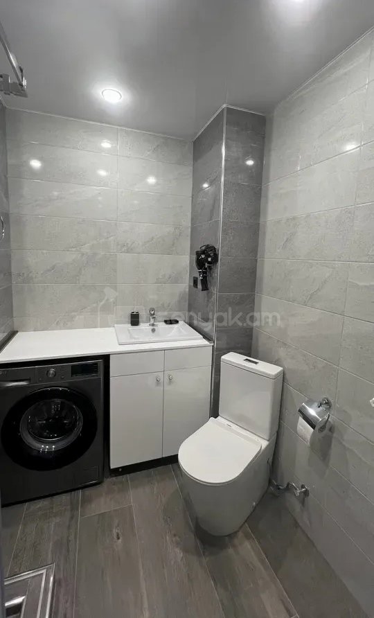 3 Սենյականոց Բնակարան Նորակառույցում, 80քմ, 3/11 հարկ, Դիզայներական Վերանորոգված