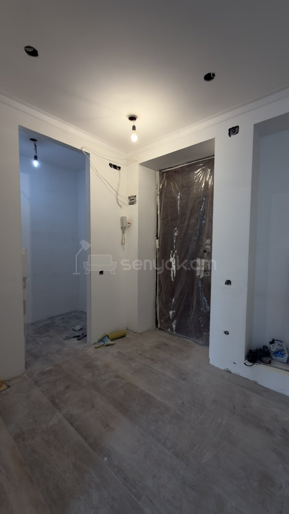 2 Սենյականոց Բնակարան Քարե Շենքում, 64քմ, 3/5 հարկ, Կապիտալ Վերանորոգված