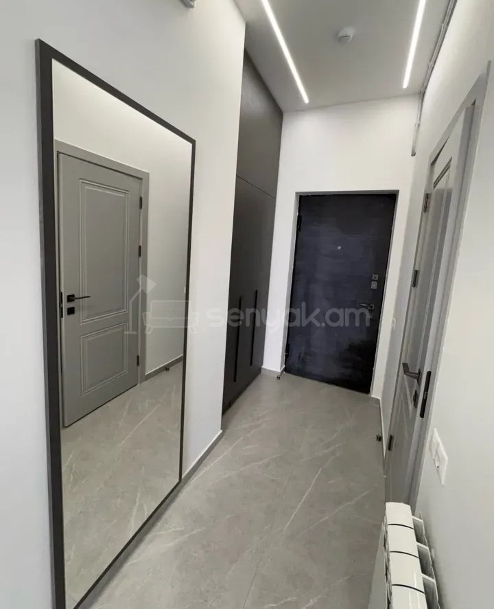 2 Սենյականոց Բնակարան Նորակառույցում, 40քմ, 7/14 հարկ, Կապիտալ Վերանորոգված