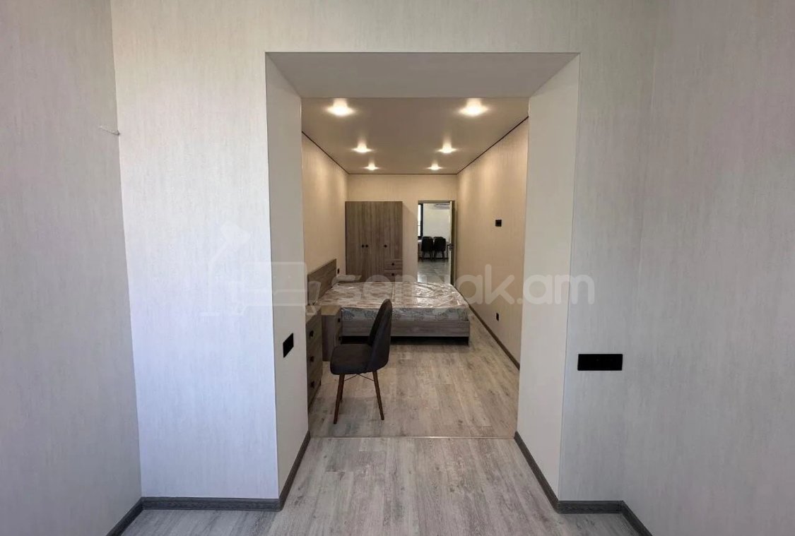 2 Սենյականոց Բնակարան Քարե Շենքում, 55քմ, 4/5 հարկ, Կապիտալ Վերանորոգված, Կահավորված