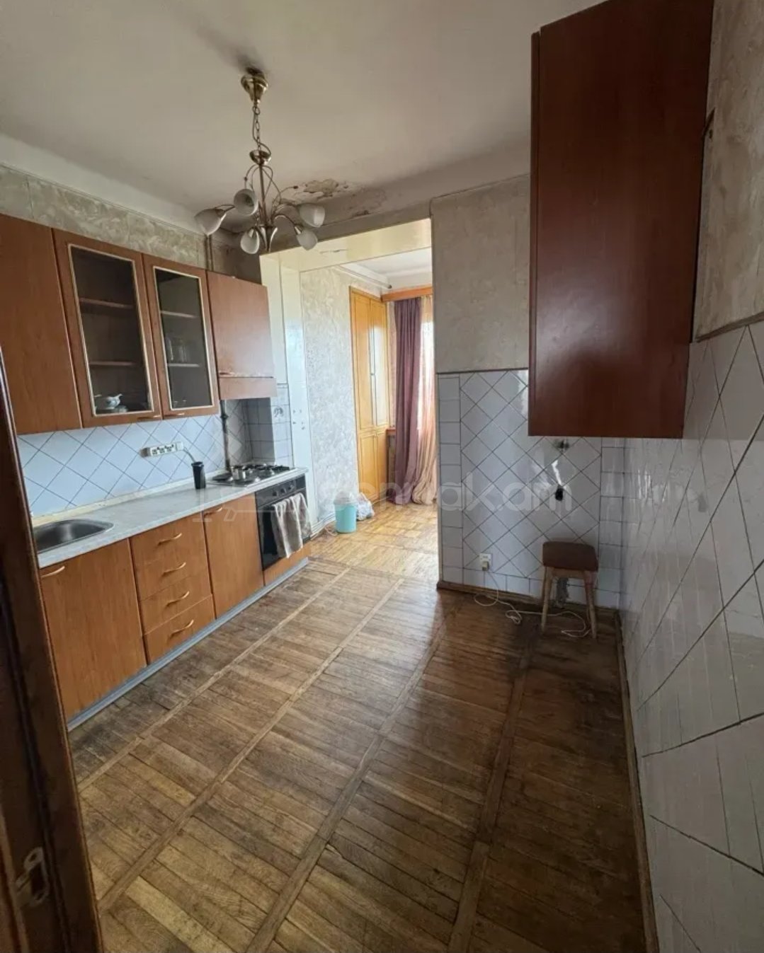 2 Սենյականոց Բնակարան Քարե Շենքում, 66քմ, 5/5 հարկ, Նորմալ Վիճակում, Մասամբ Կահավորված, Արևկող
