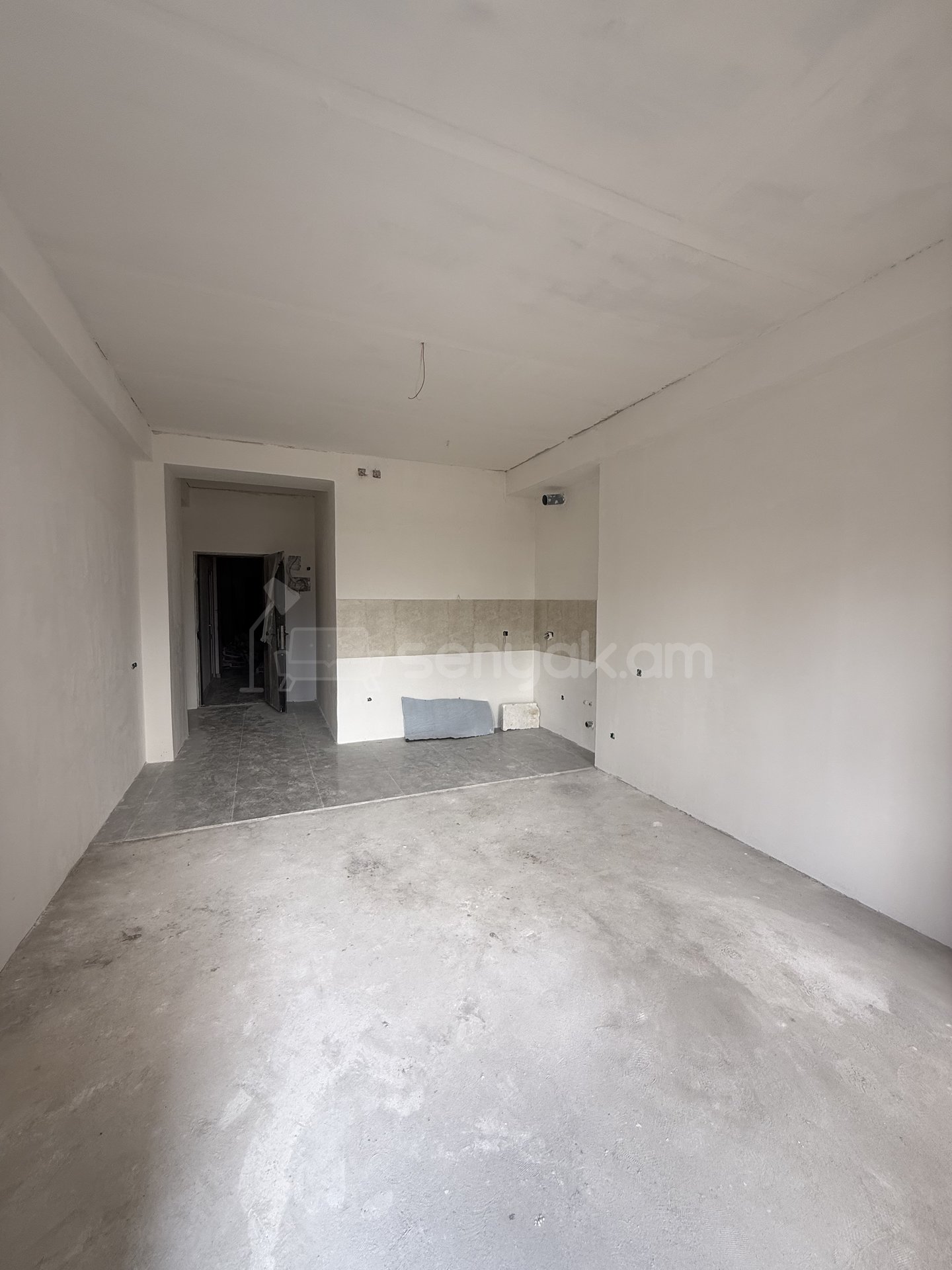 3 Սենյականոց Բնակարան Նորակառույցում, 74քմ, 3/8 հարկ, Կապիտալ Վերանորոգված