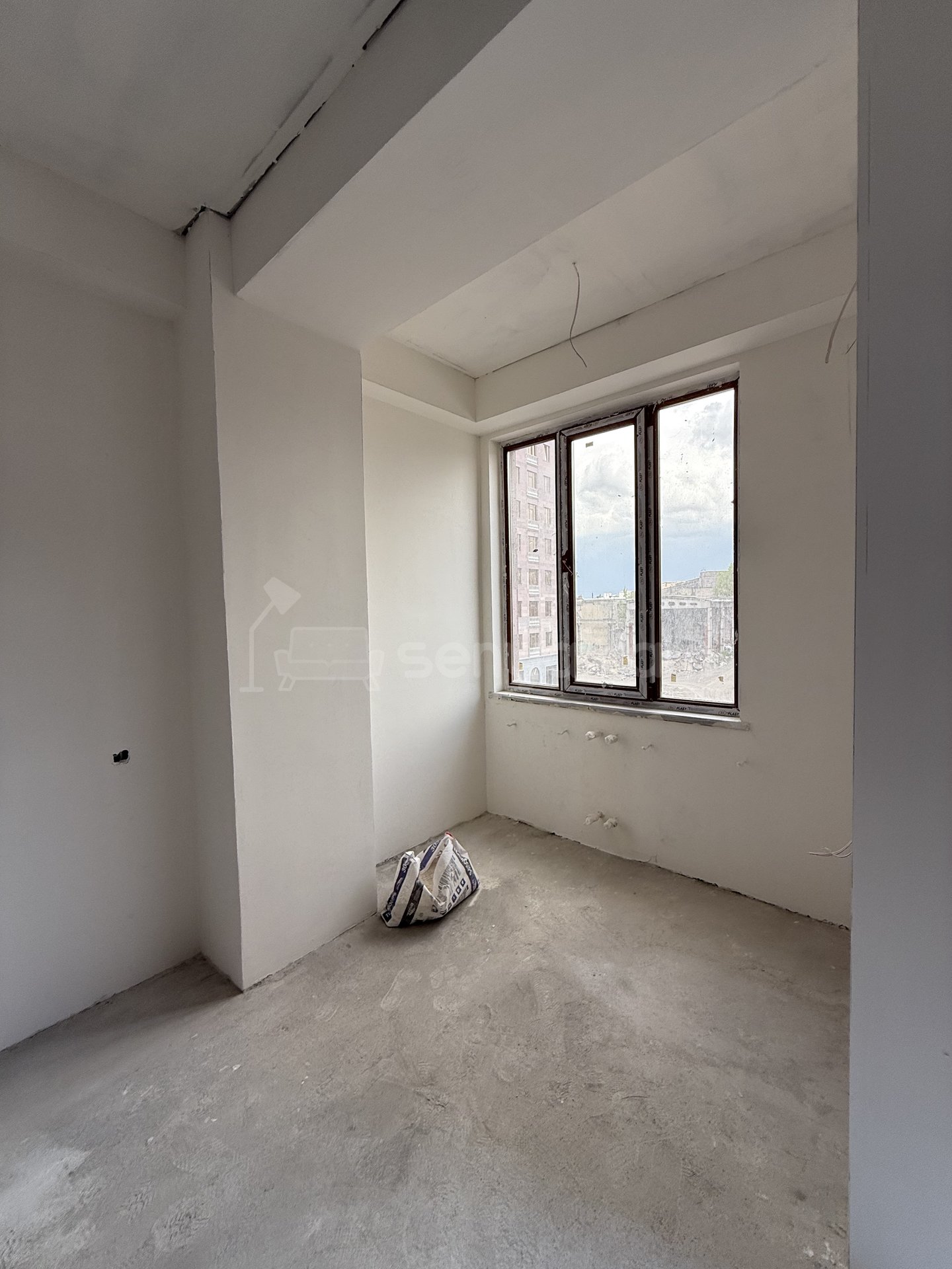 3 Սենյականոց Բնակարան Նորակառույցում, 74քմ, 3/8 հարկ, Կապիտալ Վերանորոգված