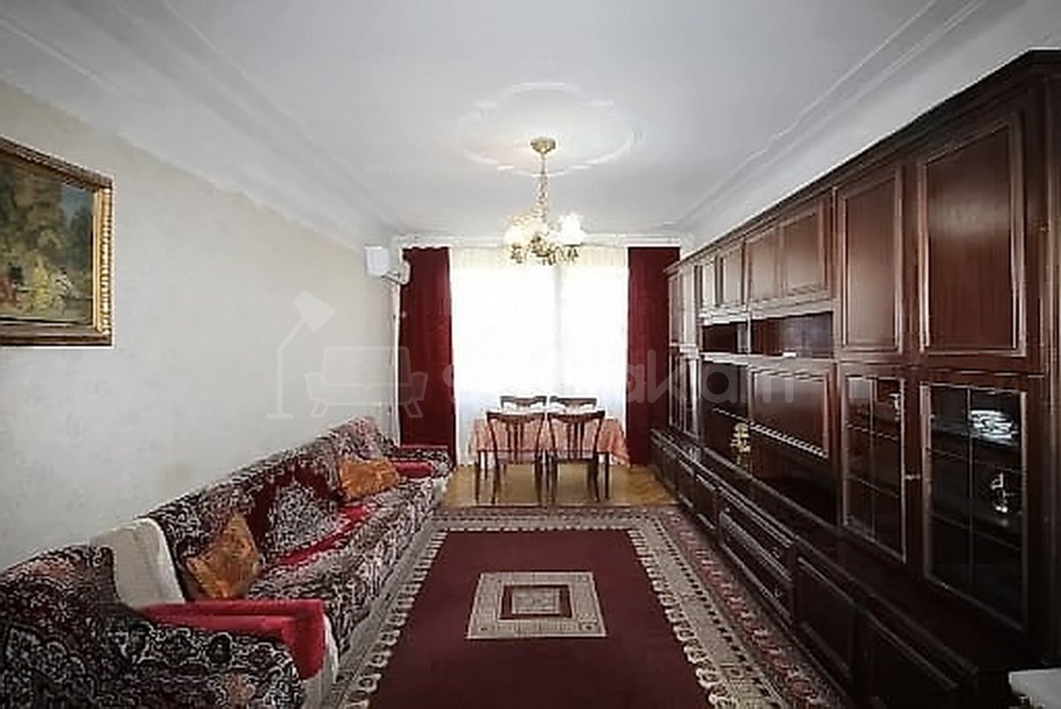 3 Սենյականոց Բնակարան Քարե Շենքում, 97քմ, 5/7 հարկ, Նորմալ Վիճակում