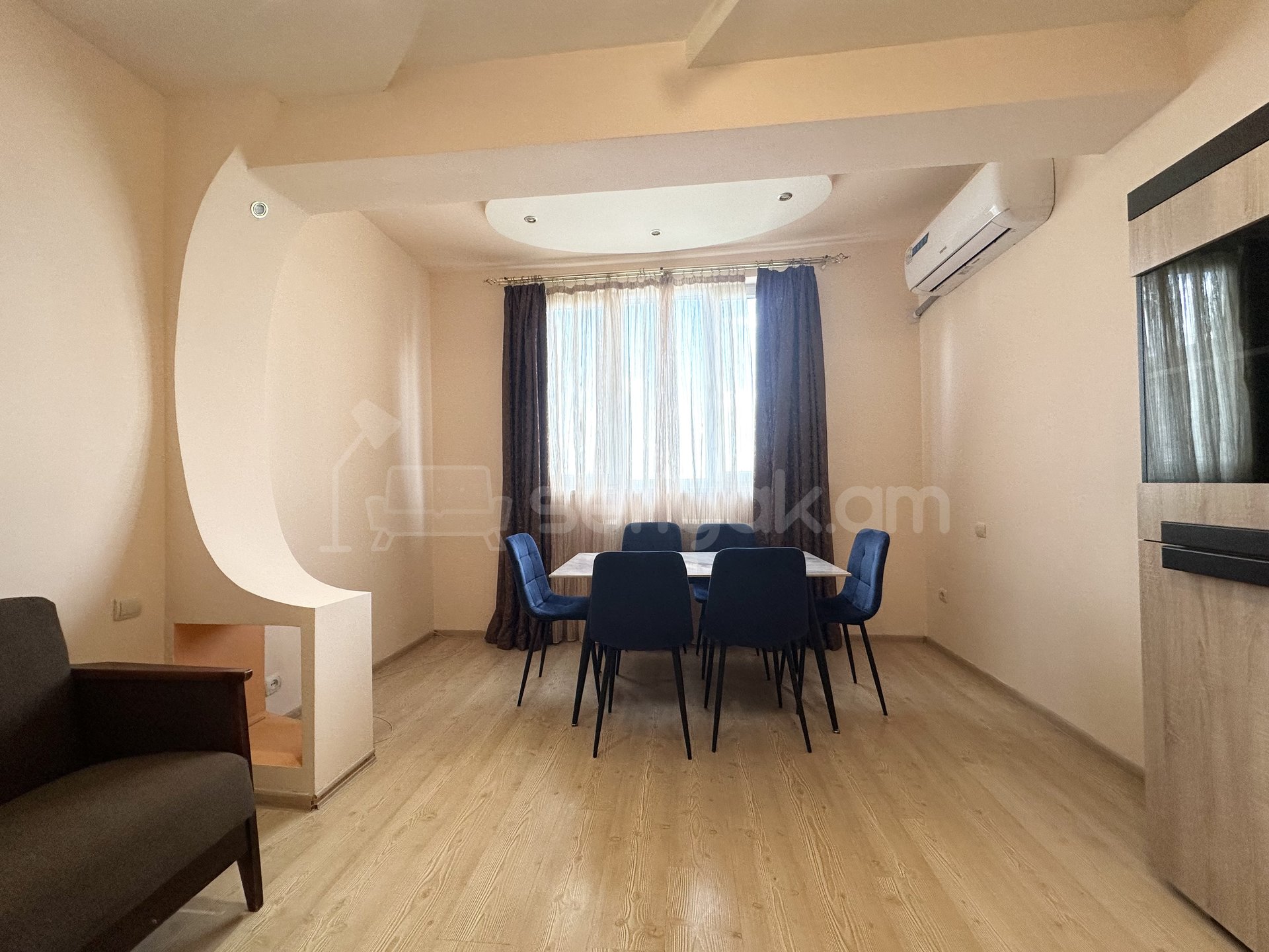 3 Սենյականոց Բնակարան Քարե Շենքում, 95քմ, 5/5 հարկ, Կոսմետիկ Վերանորոգված, Կահավորված, Արևկող