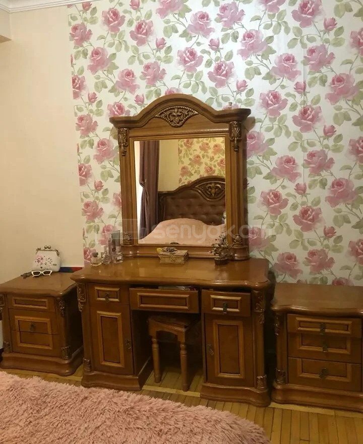 4 Սենյականոց Բնակարան, 83քմ, 3/9 հարկ, Նորմալ Վիճակում