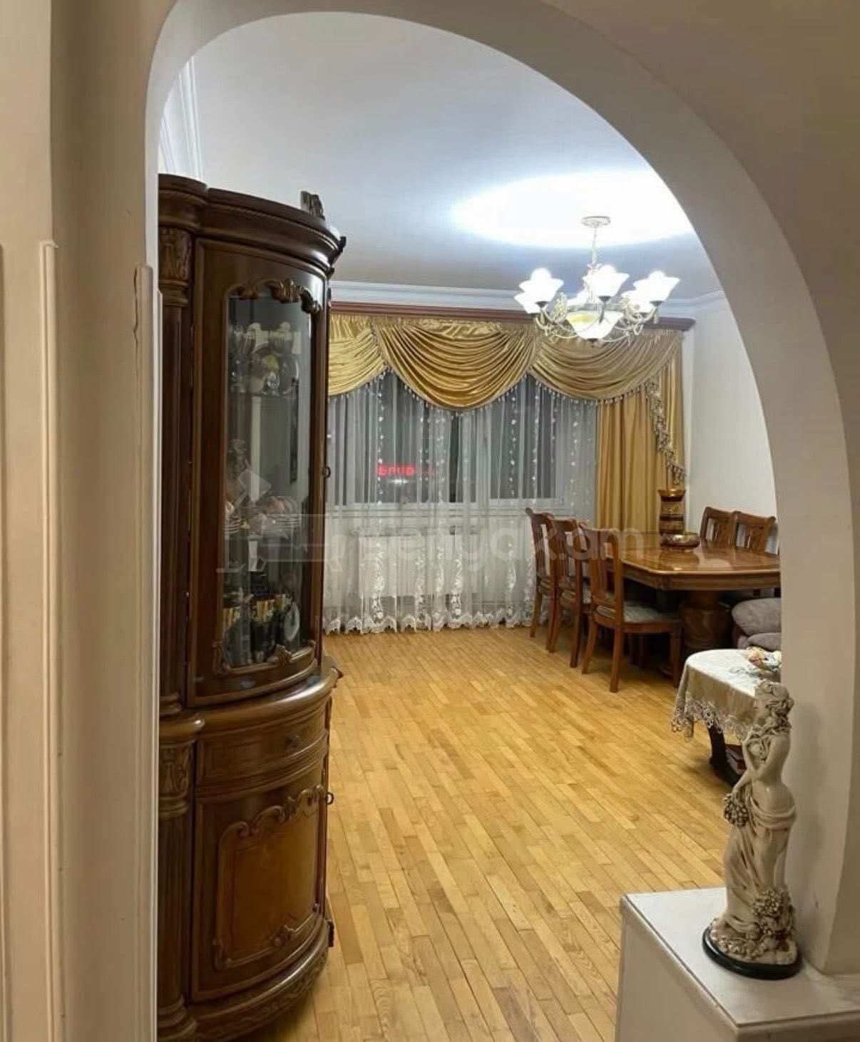 4 Սենյականոց Բնակարան, 83քմ, 3/9 հարկ, Կապիտալ Վերանորոգված