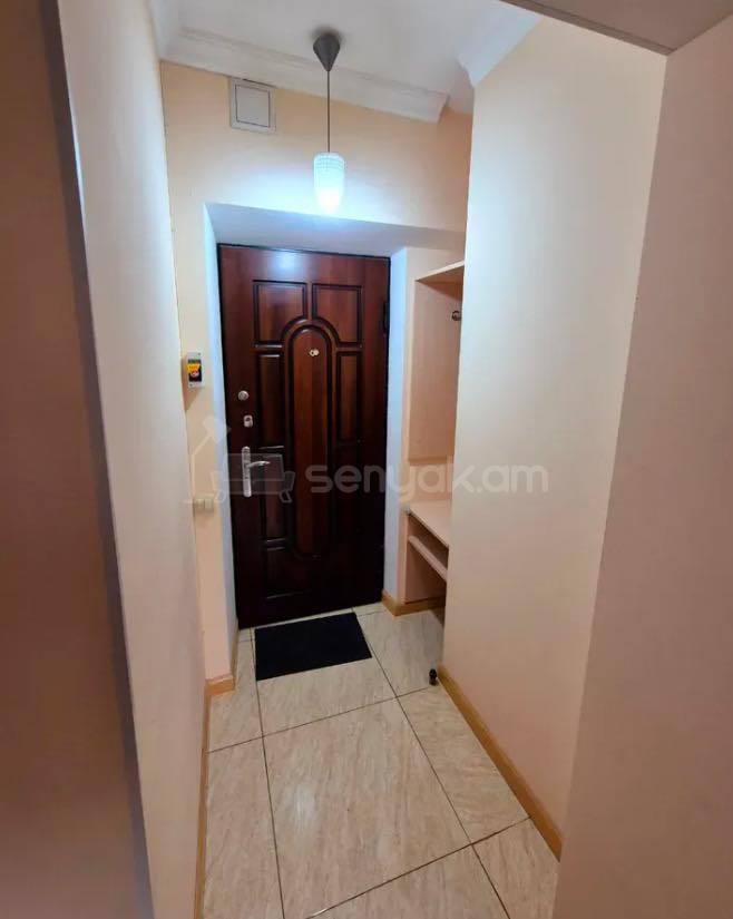 2 Սենյականոց Բնակարան, 30քմ, 2/4 հարկ, Կապիտալ Վերանորոգված