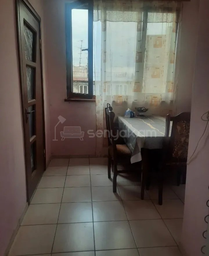 2 Սենյականոց Բնակարան, 56քմ, 5/5 հարկ, Կոսմետիկ Վերանորոգված, Կահավորված