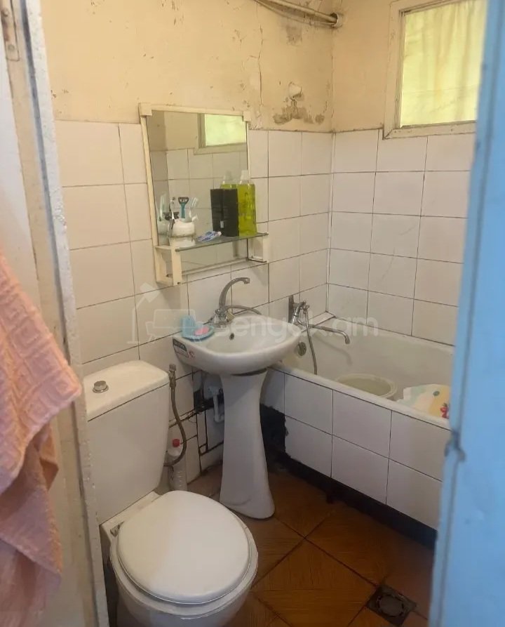 1 Սենյականոց Բնակարան, 30քմ, 1/5 հարկ, Պետական Վիճակում