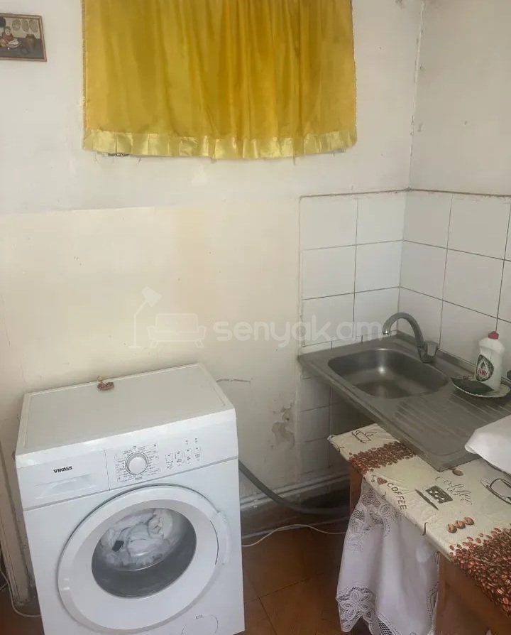 1 Սենյականոց Բնակարան, 30քմ, 1/5 հարկ, Պետական Վիճակում
