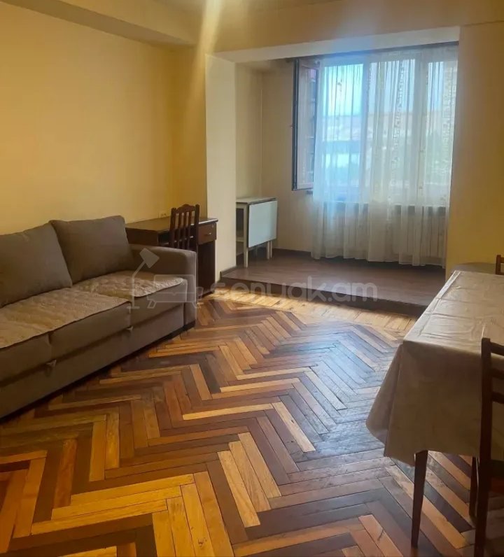 2 Սենյականոց Բնակարան Քարե Շենքում, 62քմ, 3/9 հարկ, Նորմալ Վիճակում, Կահավորված