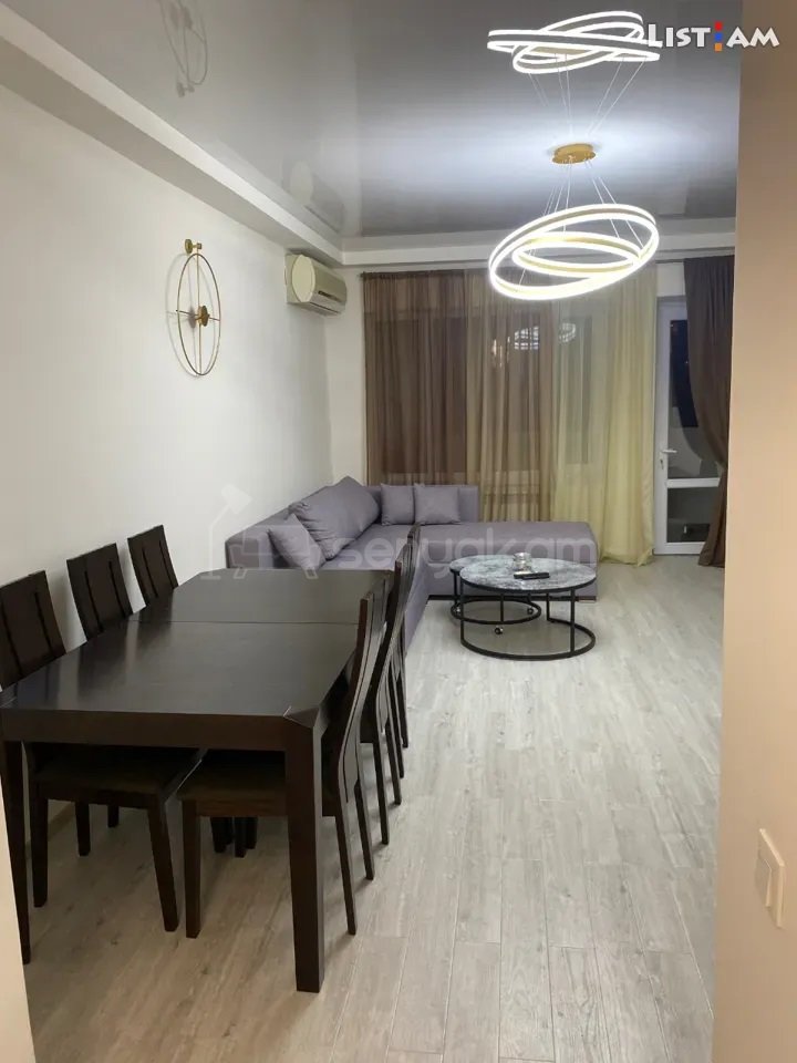 2 Սենյականոց Բնակարան Քարե Շենքում, 62քմ, 4/5 հարկ, Կապիտալ Վերանորոգված