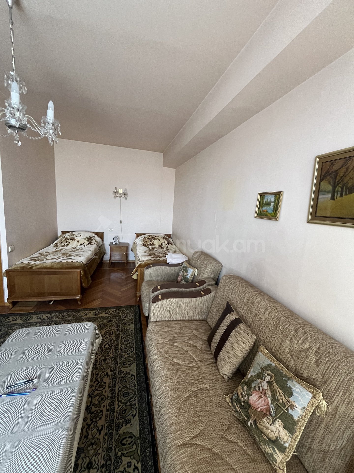 1 Սենյականոց Բնակարան Քարե Շենքում, 45քմ, 10/10 հարկ, Նորմալ Վիճակում