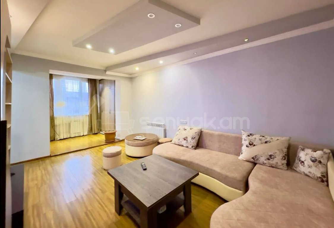 2 Սենյականոց Բնակարան Քարե Շենքում, 56քմ, 5/5 հարկ, Կապիտալ Վերանորոգված, Կահավորված