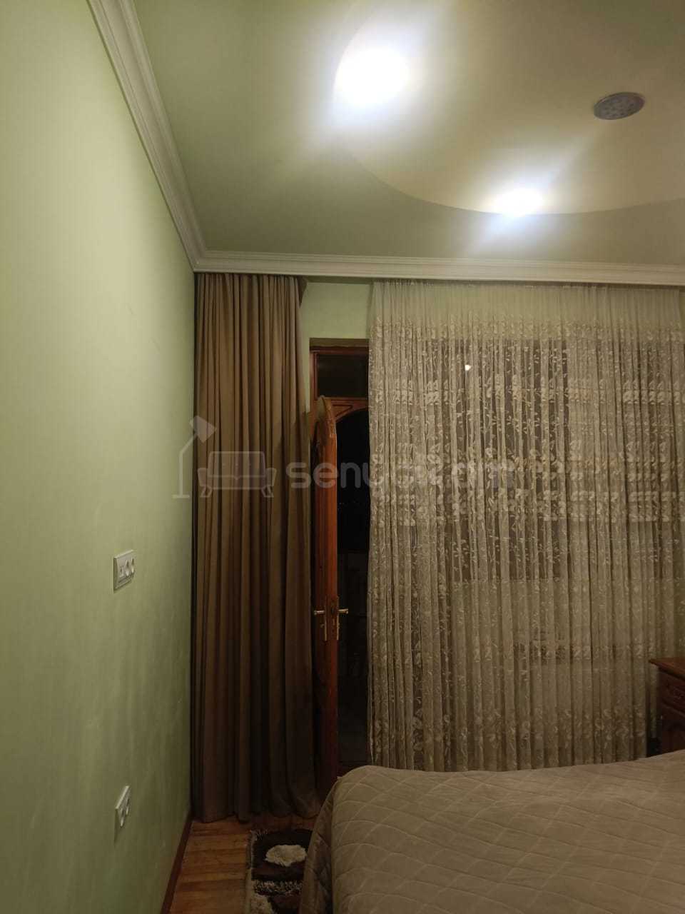 3 Սենյականոց Բնակարան Քարե Շենքում, 84քմ, 3/5 հարկ, Կապիտալ Վերանորոգված