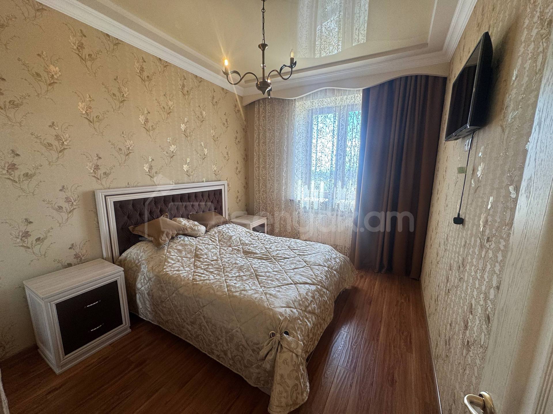 3 Սենյականոց Բնակարան Նորակառույցում, 81քմ, 7/14 հարկ, Կապիտալ Վերանորոգված