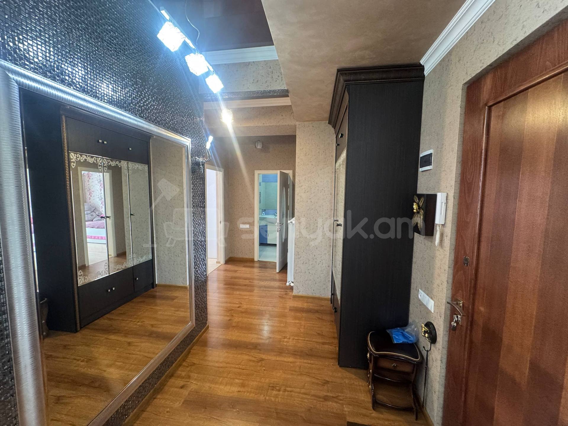 3 Սենյականոց Բնակարան Նորակառույցում, 81քմ, 7/14 հարկ, Կապիտալ Վերանորոգված