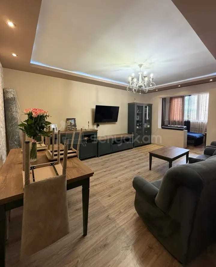 4 Սենյականոց Բնակարան, 84քմ, 6/9 հարկ, Կապիտալ Վերանորոգված