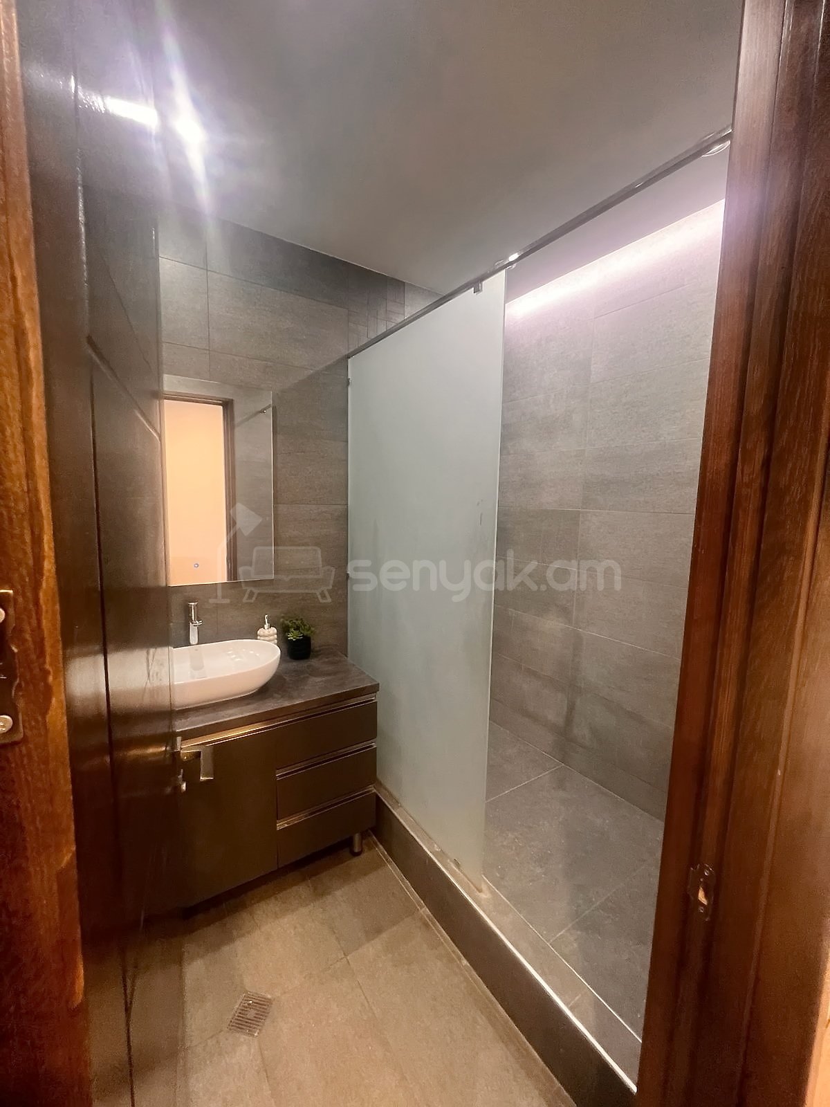 2 Սենյականոց Բնակարան Նորակառույցում, 70քմ, 6/12 հարկ, Կապիտալ Վերանորոգված, Կահավորված, Արևկող