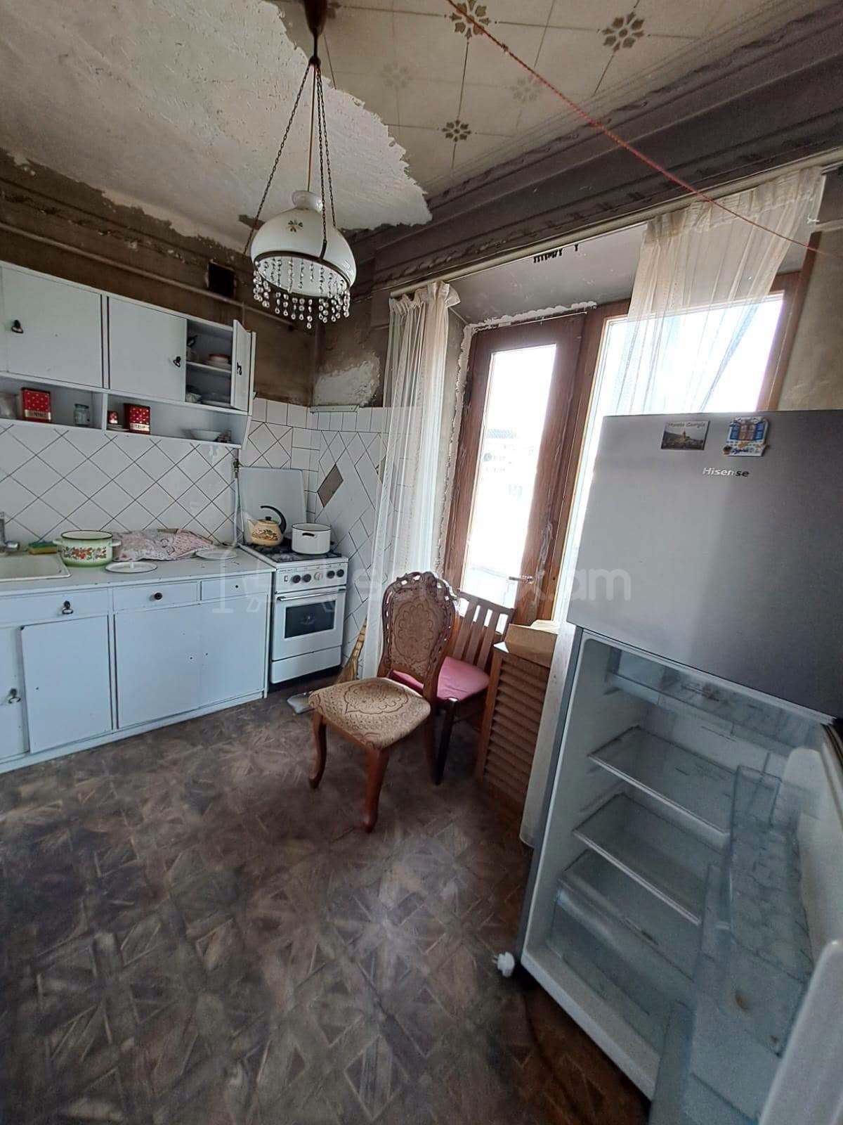 2 Սենյականոց Բնակարան Քարե Շենքում, 54քմ, 4/5 հարկ, Պետական Վիճակում