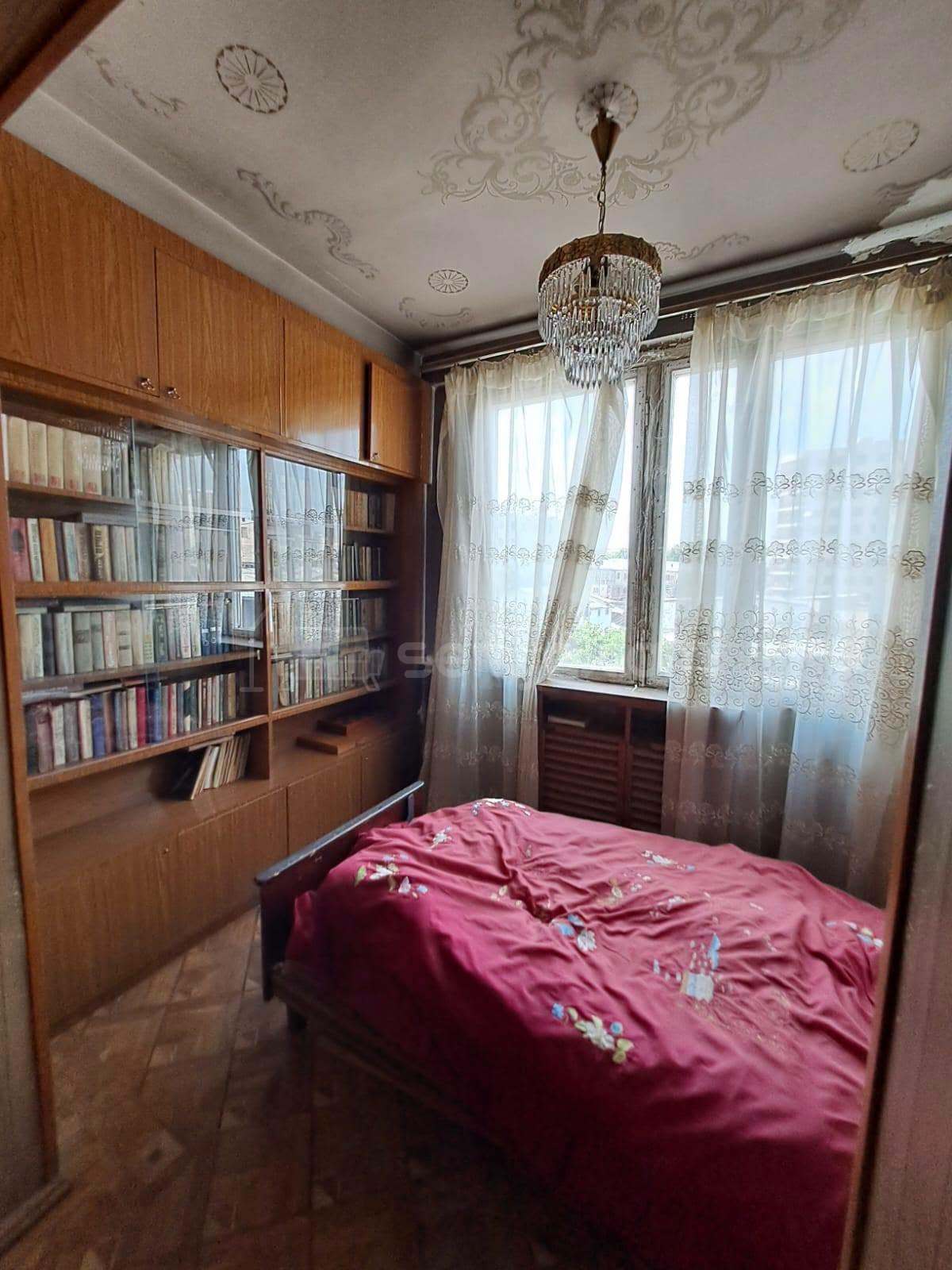 2 Սենյականոց Բնակարան Քարե Շենքում, 54քմ, 4/5 հարկ, Պետական Վիճակում