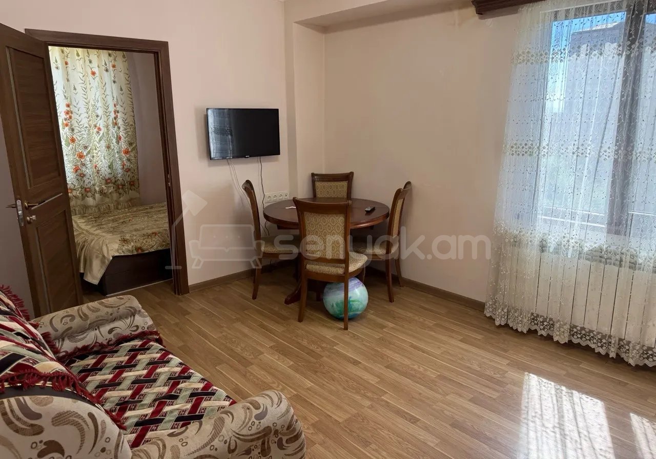 2 Սենյականոց Բնակարան, 60քմ, 6/10 հարկ, Նորմալ Վիճակում