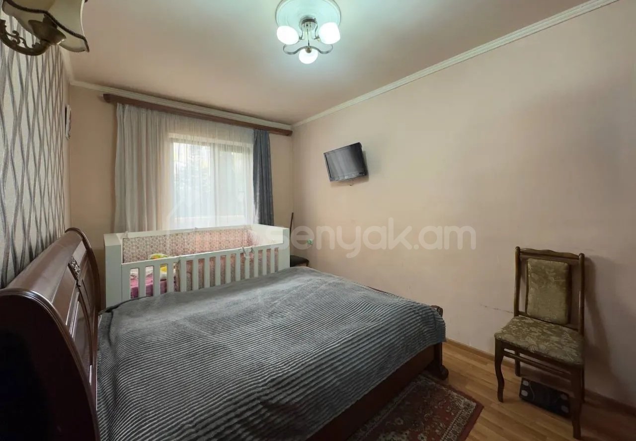 4 Սենյականոց Բնակարան, 98քմ, 1/9 հարկ, Նորմալ Վիճակում