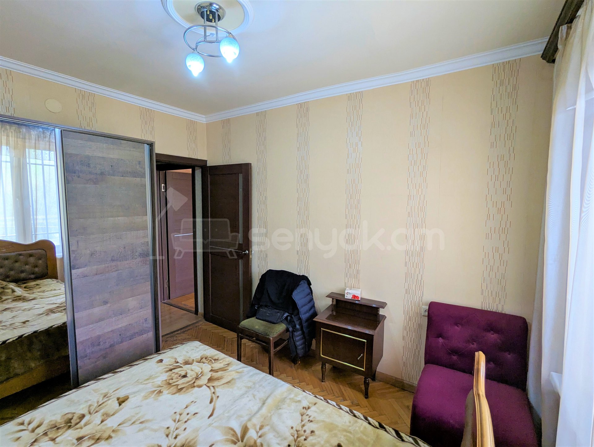 4 Սենյականոց Բնակարան Քարե Շենքում, 105քմ, 3/5 հարկ, Կոսմետիկ Վերանորոգված