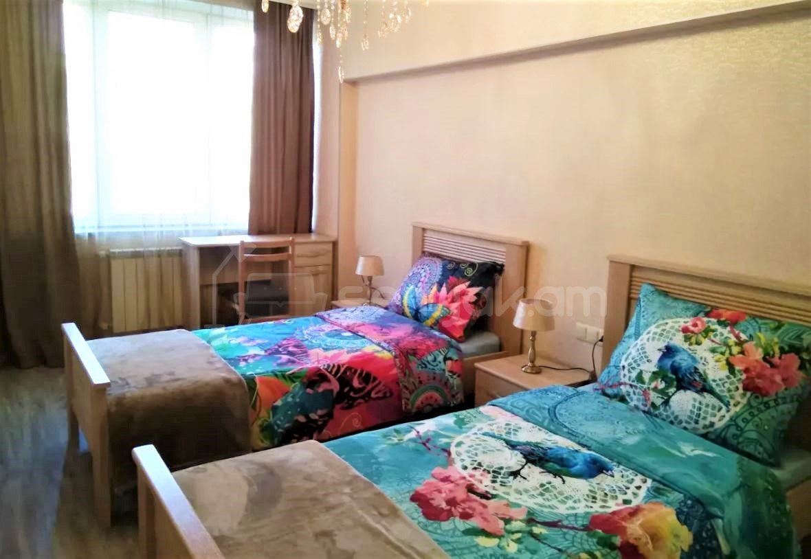 3 Սենյականոց Բնակարան, 90քմ, 4/10 հարկ, Դիզայներական Վերանորոգված, Կահավորված