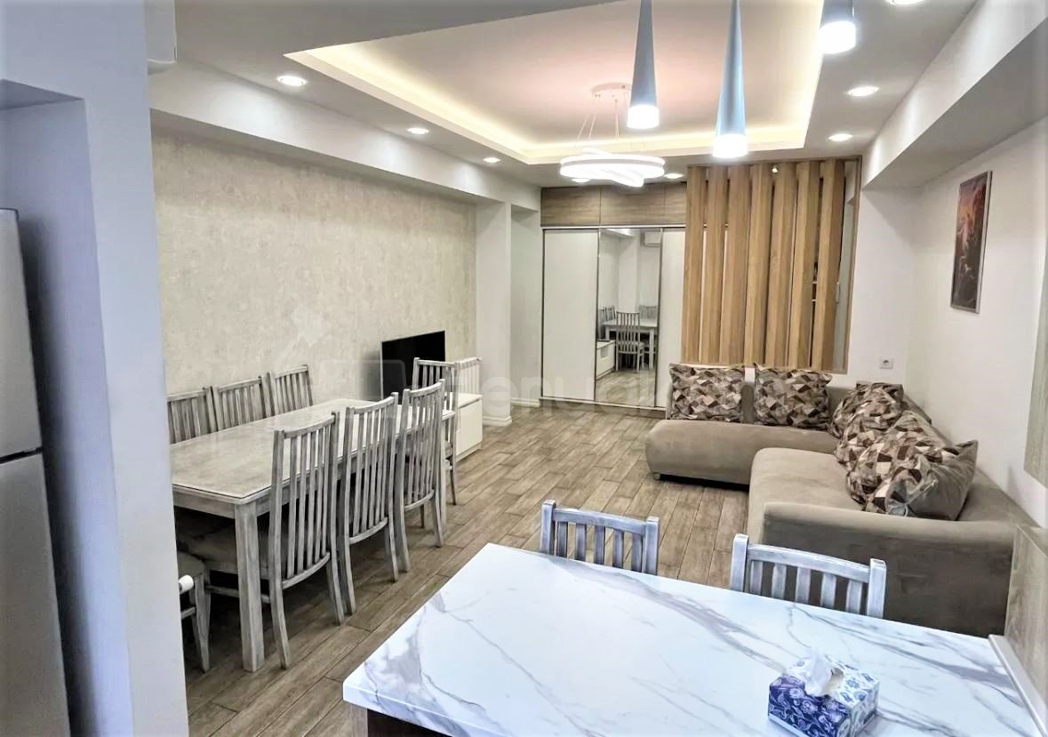3 Սենյականոց Բնակարան, 66քմ, 4/10 հարկ, Կապիտալ Վերանորոգված