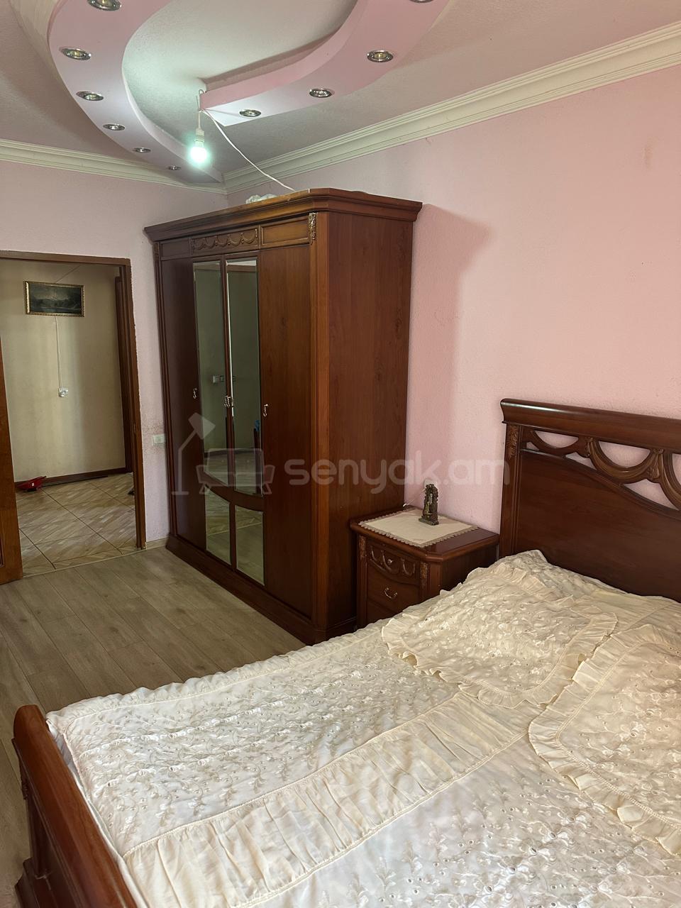 2 Սենյականոց Բնակարան Քարե Շենքում, 55քմ, 5/10 հարկ, Կապիտալ Վերանորոգված, Կահավորված, Արևկող