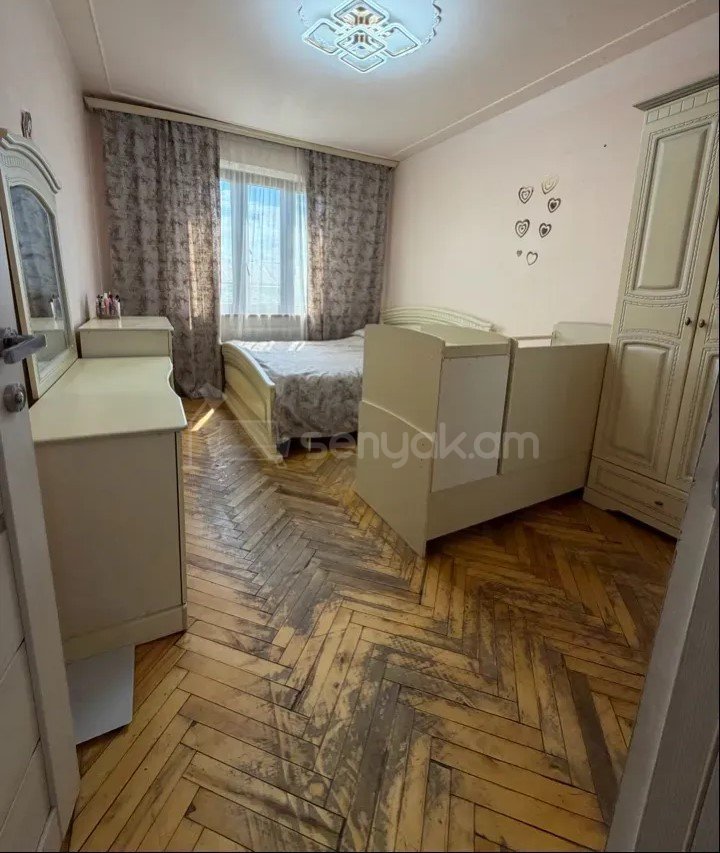 2 Սենյականոց Բնակարան, 61քմ, 4/5 հարկ, Նորմալ Վիճակում