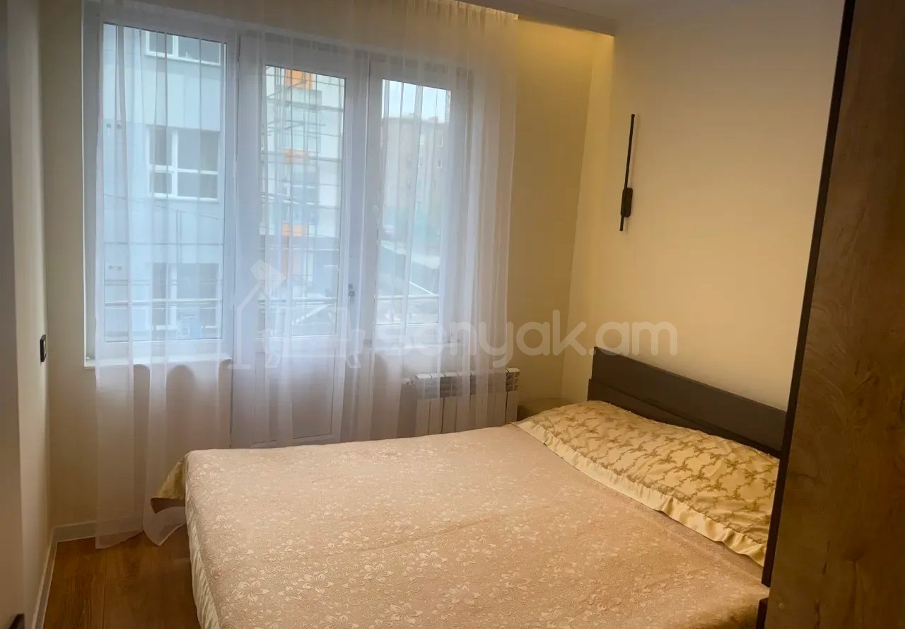 2 Սենյականոց Բնակարան Քարե Շենքում, 34քմ, 3/4 հարկ, Կապիտալ Վերանորոգված