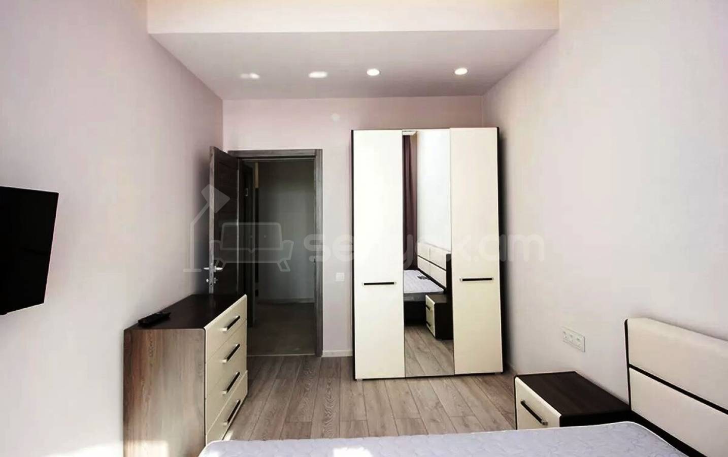 3 Սենյականոց Բնակարան Նորակառույցում, 96քմ, 2/6 հարկ, Դիզայներական Վերանորոգված, Կահավորված, Արևկող